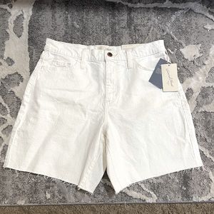 White vintage Bermuda shorts